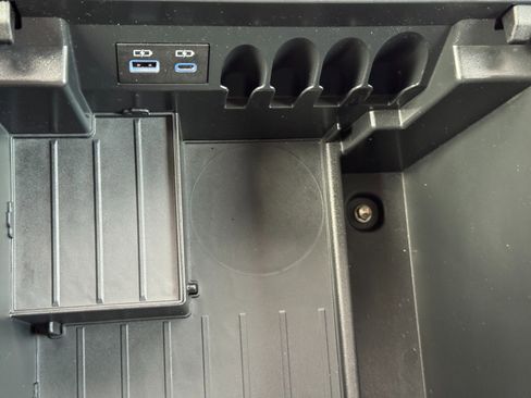 Used 2023 Toyota Sequoia Limited AWD/4WD image 34