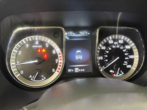 Used 2017 Nissan Titan Platinum Reserve RWD image 21