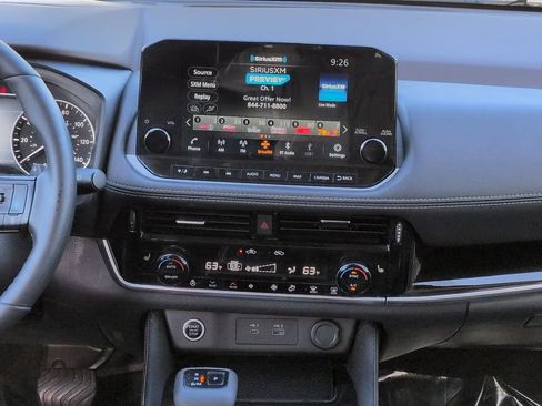 Used 2022 Nissan Rogue SL w/ SL Premium Package FWD image 18