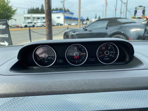 Used 2014 Volkswagen Beetle R-Line image 23