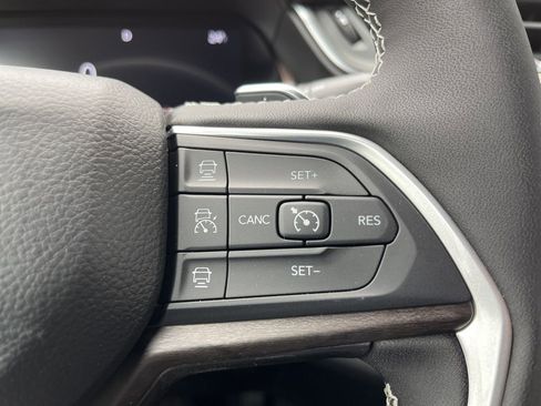 New 2025 Jeep Grand Cherokee L Limited image 31