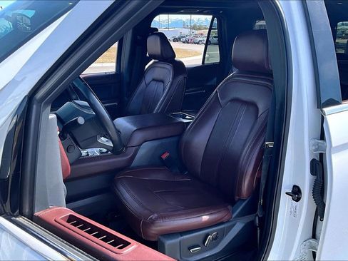 Used 2022 Ford Expedition Limited image 25