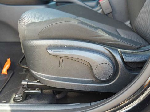 Certified 2024 Kia Soul LX w/ Option Group 015 image 22