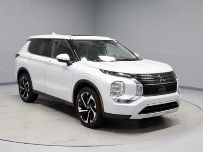 Used 2024 Mitsubishi Outlander SE