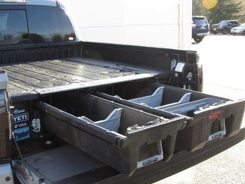 Used 2020 Toyota Tacoma TRD Off-Road w/ TRD Premium Off Road Package image 9