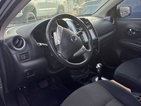 Used 2018 Nissan Versa SV w/ SV Special Edition image 8