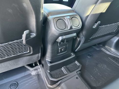 New 2026 Jeep Wrangler Unlimited Rubicon image 36