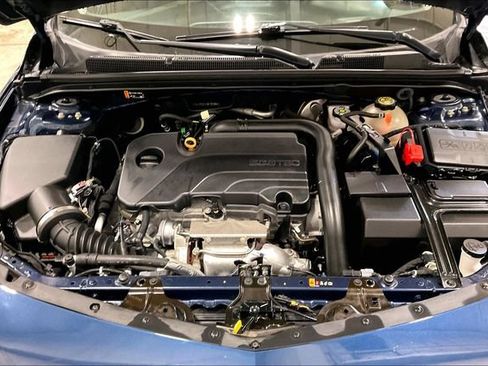 Used 2021 Chevrolet Malibu LT FWD image 10
