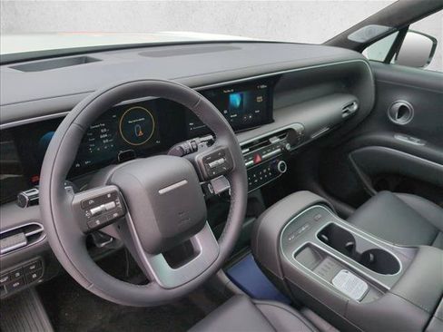 New 2026 Hyundai Palisade Calligraphy FWD image 3