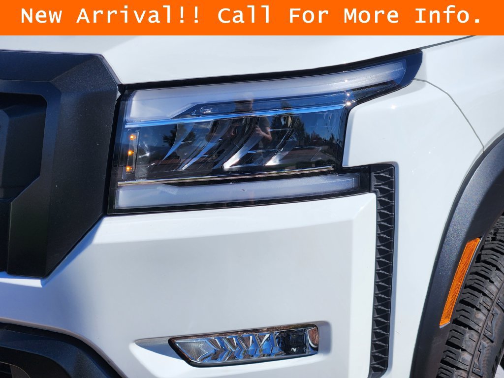 Used 2023 Nissan Frontier PRO-4X w/ Pro Convenience Package AWD/4WD image 9