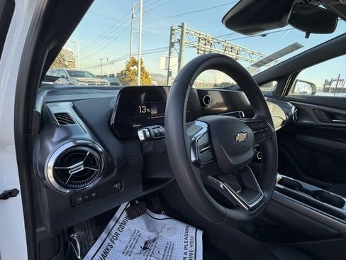 New 2026 Chevrolet Equinox EV LT image 33