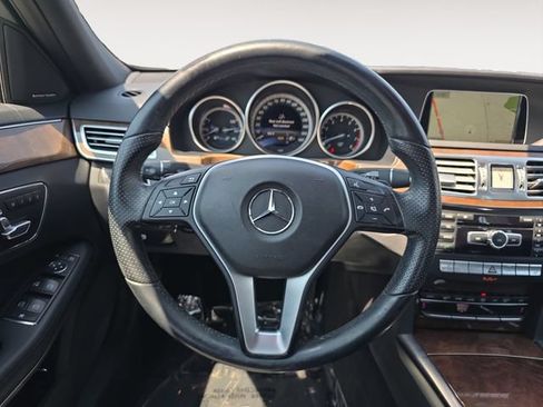 Used 2014 Mercedes-Benz E 350 4MATIC Sedan image 12