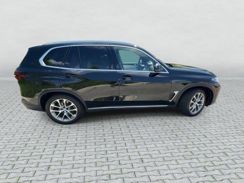 Used 2024 BMW X5 xDrive40i w/ Premium Package AWD/4WD image 9