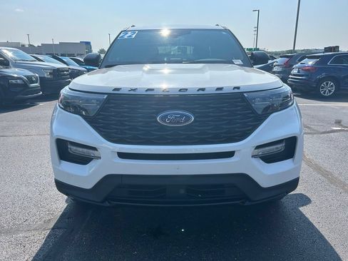 Certified 2022 Ford Explorer ST-Line w/ Class IV Trailer Tow Package AWD/4WD image 3