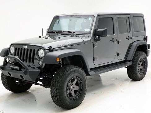Used 2017 Jeep Wrangler Unlimited Rubicon w/ Dual Top Group AWD/4WD image 2