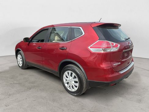 Used 2016 Nissan Rogue S FWD image 4