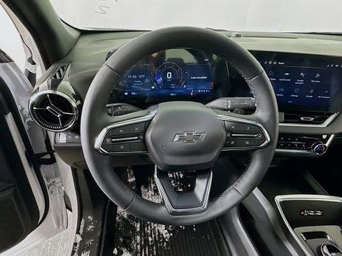 New 2026 Chevrolet Equinox LT w/ Convenience Package II image 11