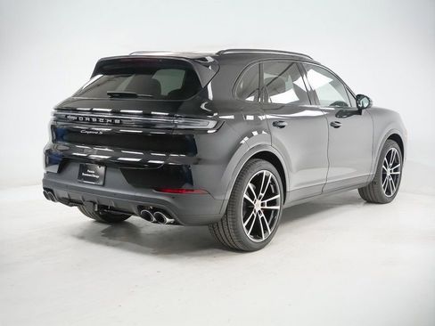 New 2026 Porsche Cayenne S image 10