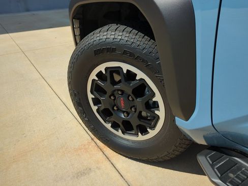 Used 2026 Toyota 4Runner TRD Off-Road Premium AWD/4WD image 10