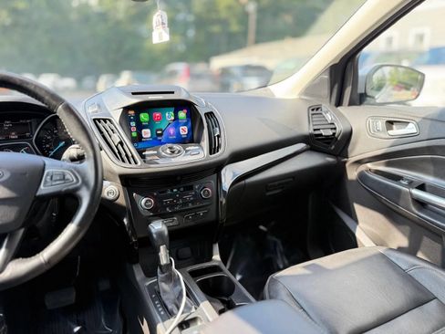 Used 2017 Ford Escape Titanium AWD/4WD image 28