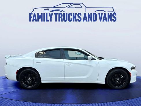 Used 2016 Dodge Charger SXT AWD/4WD image 6