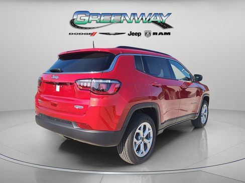 New 2026 Jeep Compass Latitude image 3