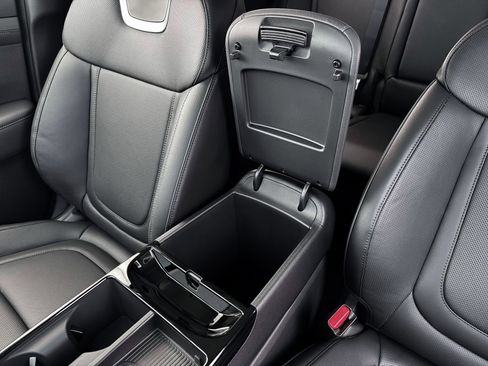 New 2026 Hyundai Tucson Limited AWD/4WD image 18