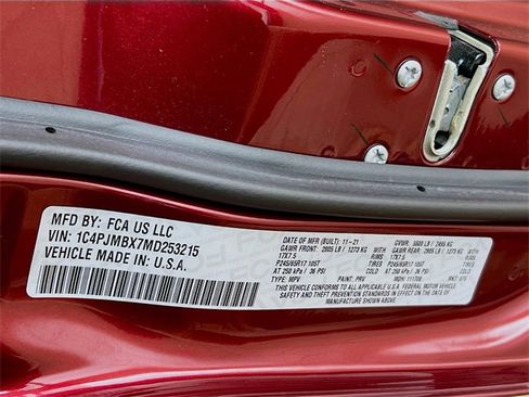 Used 2021 Jeep Cherokee Trailhawk w/ Comfort/Convenience Group image 33