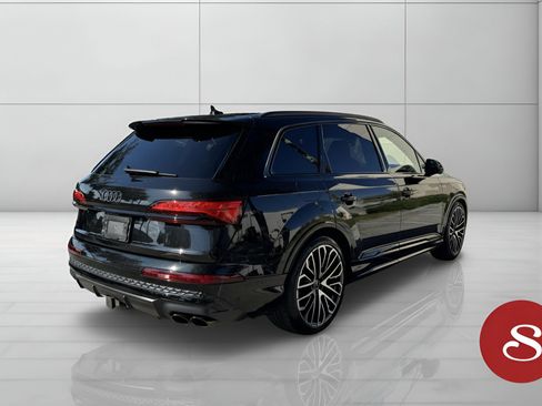 Used 2025 Audi SQ7 Premium Plus w/ Black Optic Package image 9