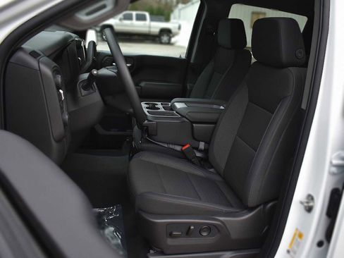 New 2026 Chevrolet Silverado 1500 Custom image 9