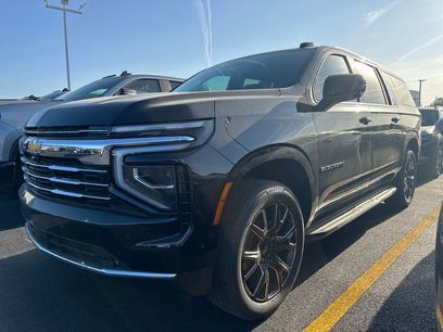 New 2026 Chevrolet Suburban LT w/ Comfort Package