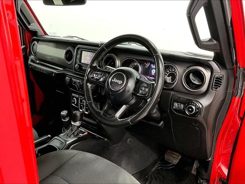 Used 2021 Jeep Wrangler Unlimited Sport AWD/4WD image 16