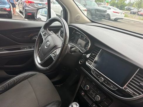 Used 2017 Buick Encore Preferred FWD image 18