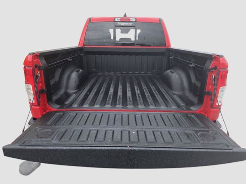 Used 2022 RAM 1500 Big Horn AWD/4WD image 4