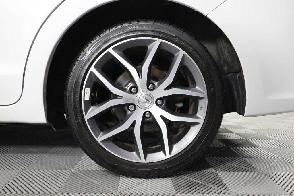 Used 2020 Acura ILX w/ Premium Package FWD image 8