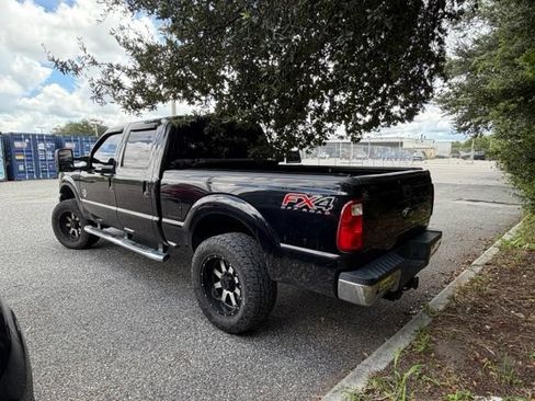 Used 2016 Ford F250 Lariat w/ Lariat Ultimate Package AWD/4WD image 9