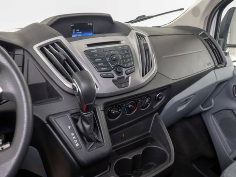 Used 2019 Ford Transit 350 XLT image 17