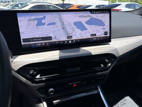 Used 2025 BMW 330i Sedan RWD image 21
