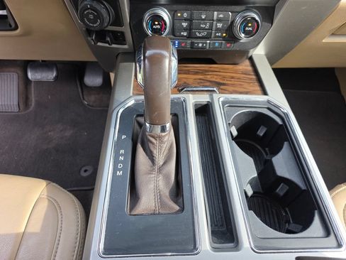 Used 2020 Ford F150 Lariat w/ Equipment Group 502A Luxury RWD image 27