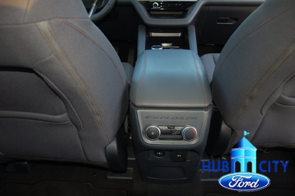 Used 2025 Ford Explorer Active RWD image 20