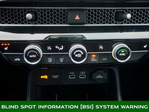 Used 2022 Honda Civic Touring image 18