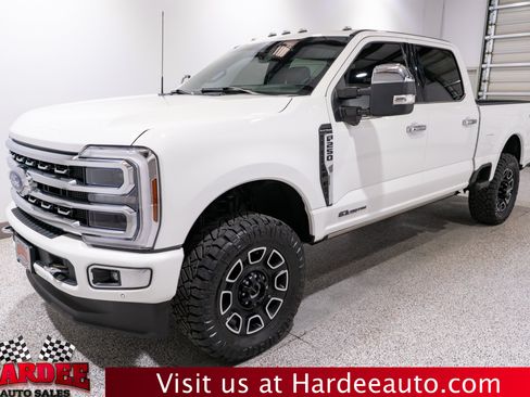Used 2024 Ford F250 Platinum AWD/4WD image 2