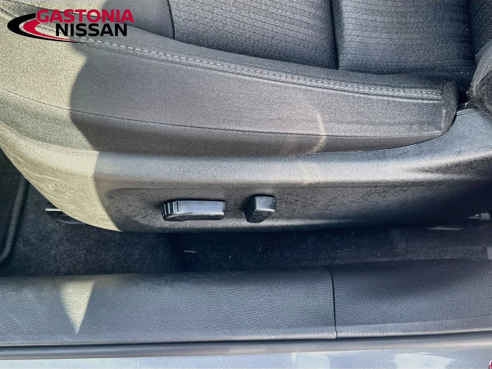 Used 2025 Nissan Altima 2.5 SV FWD image 25