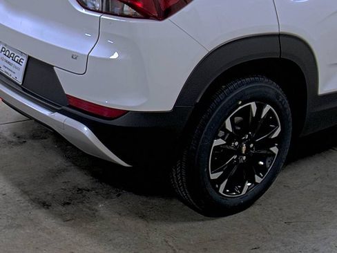 Certified 2023 Chevrolet TrailBlazer LT w/ Convenience Package FWD image 12