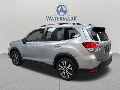 Used 2023 Subaru Forester Limited AWD/4WD image 3