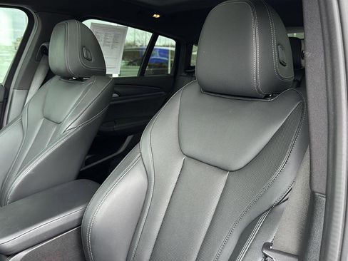 Certified 2023 BMW X4 xDrive30i w/ Premium Package image 27