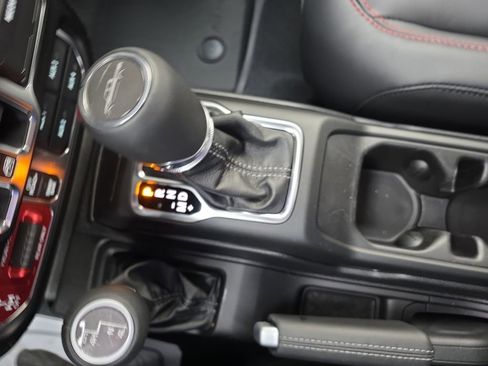 New 2026 Jeep Gladiator Rubicon w/ Steel Bumper Group image 20