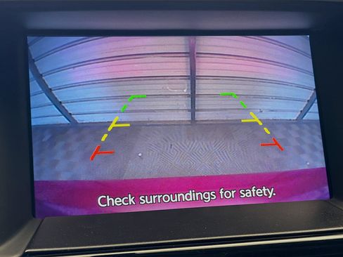 Used 2018 Nissan Pathfinder S FWD image 16