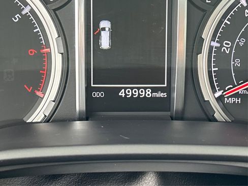 Used 2021 Toyota 4Runner Limited image 39