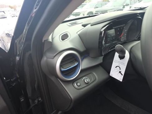 New 2026 Chevrolet Trax LS w/ LS Convenience Package image 12